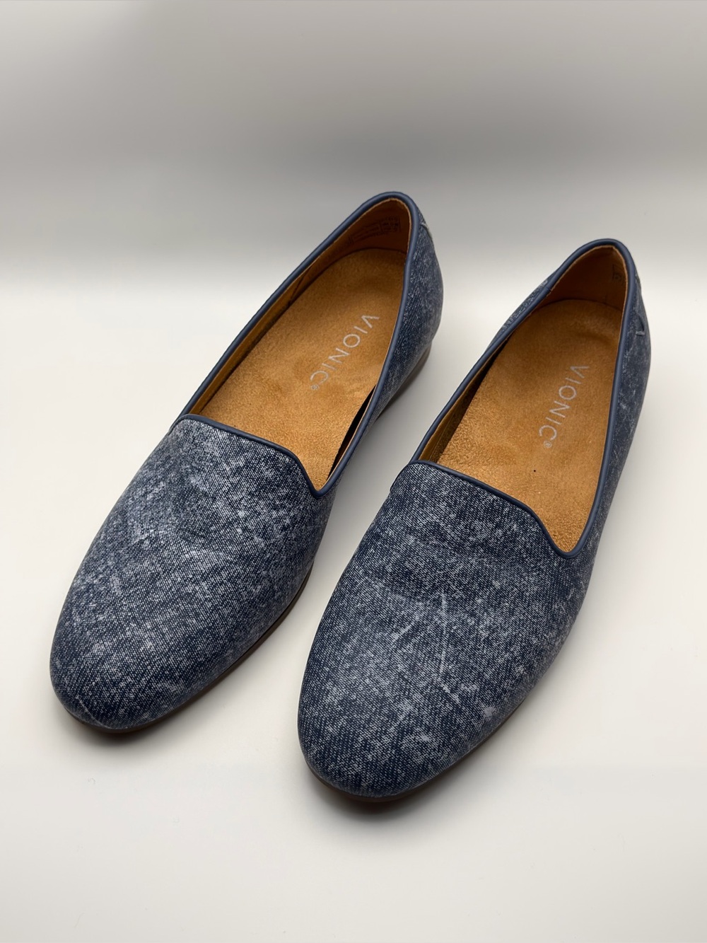 Vionic Willa II Women’s 5.5 Blue Acid Wash Denim Orthotic Loafer Flats